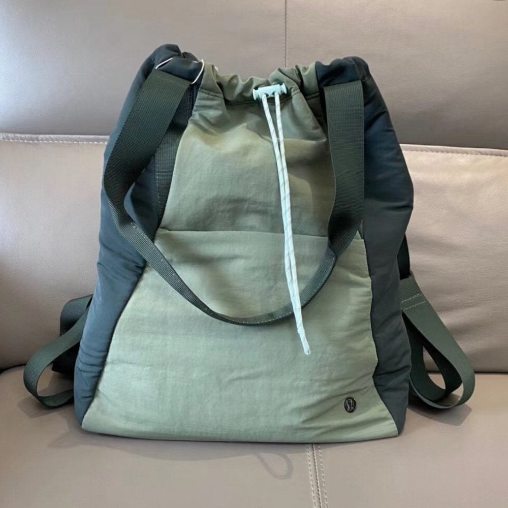 lululemon dual function backpack to tote 18L